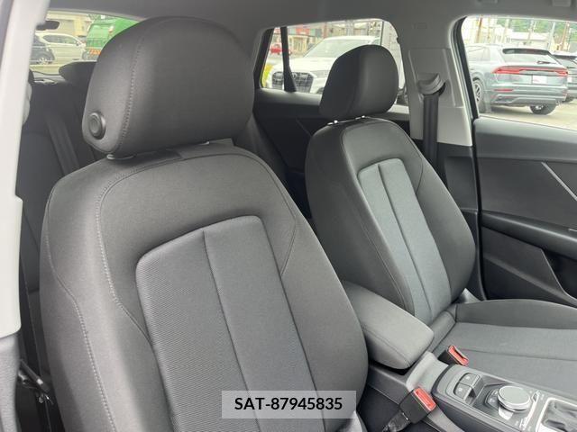 Audi Q2 2021-08 262560-15