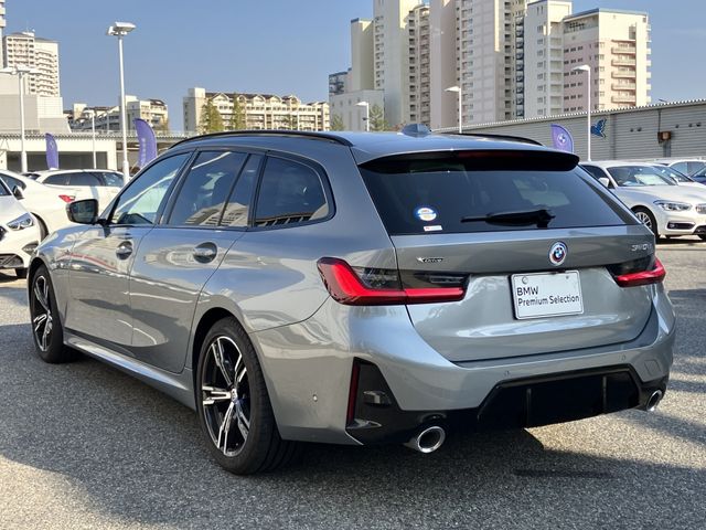 Bmw 3 SERIES 2023-02 18326-2