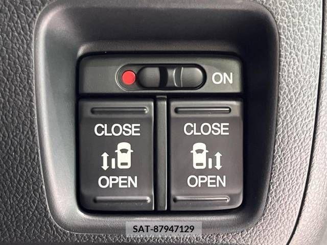 Honda N BOX CUSTOM 2013-07 340049-3