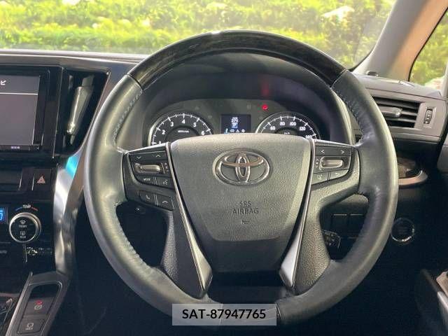 Toyota VELLFIRE 2015-04 369684-12