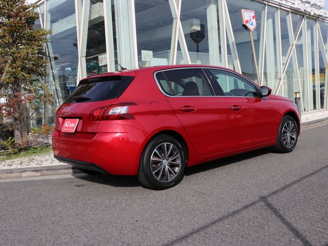 Peugeot 308 2015-03 25225-2