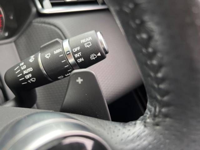 ROVER RANGE ROVER 2018-05 11633-6