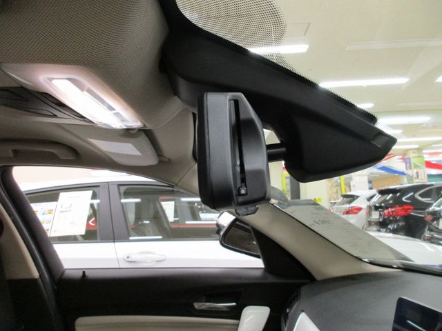 Bmw 1 SERIES 2018-09 23022-11