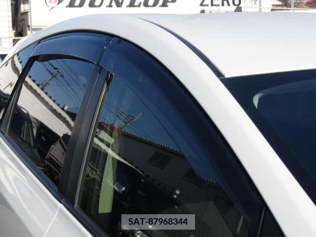 Toyota PRIUS ALPHA 2015-01 220286-17