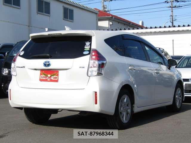 Toyota PRIUS ALPHA 2015-01 220286-3
