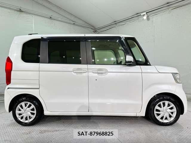 Honda N BOX 2019-02 278612-7