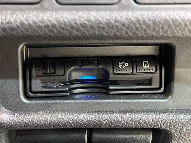 Nissan X-TRAIL 2019-04 14820-8