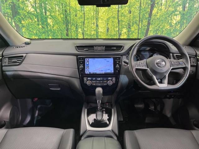 Nissan X-TRAIL 2019-04 14820-1