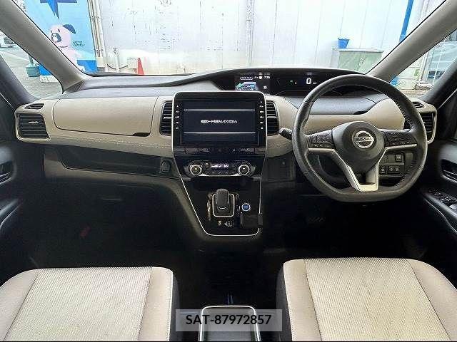 Nissan SERENA 2019-10 216510-1
