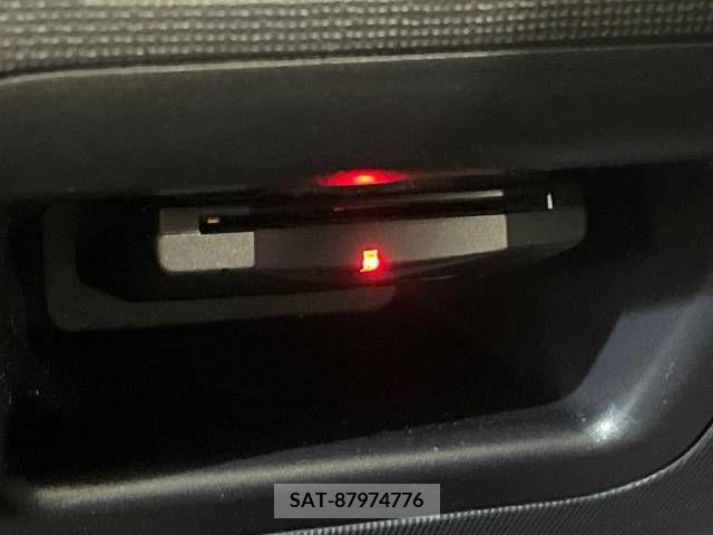 Toyota PORTE 2014-03 281613-5