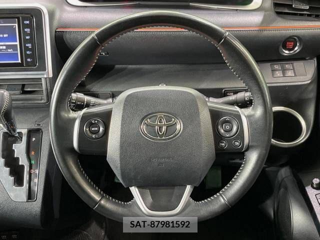 Toyota SIENTA 2019-01 379086-11