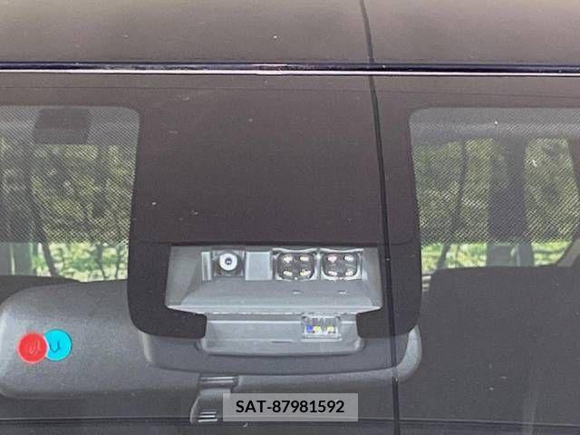 Toyota SIENTA 2019-01 379086-2