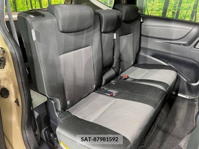 Toyota SIENTA 2019-01 379086-9