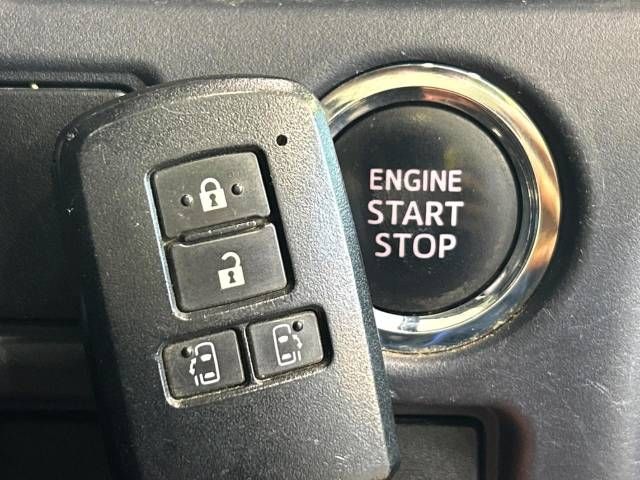 Toyota VOXY 2015-02 21736-7