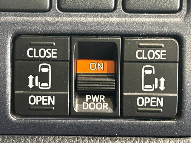 Toyota VOXY 2015-02 21736-5