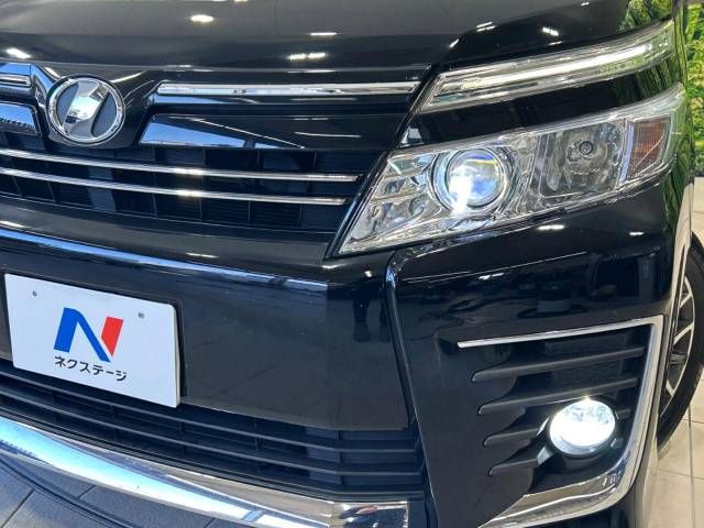 Toyota VOXY 2015-02 21736-13