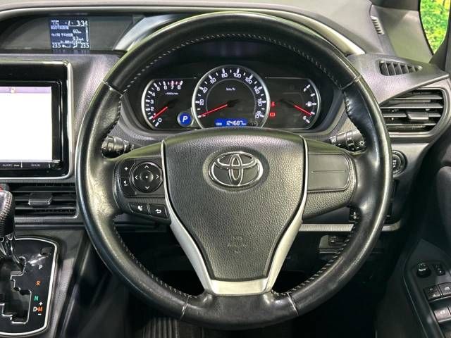 Toyota VOXY 2015-02 21736-12