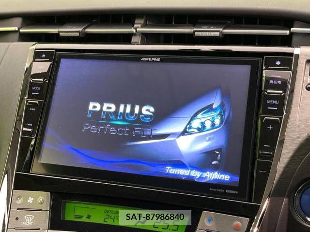 Toyota PRIUS 2014-04 341575-2