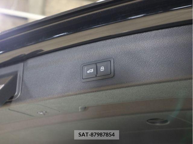 Audi Q3 2022-04 237385-24