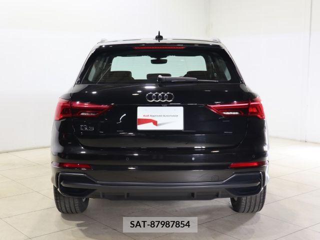 Audi Q3 2022-04 237385-2