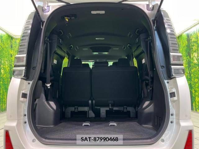 Toyota VOXY 2020-03 384296-14