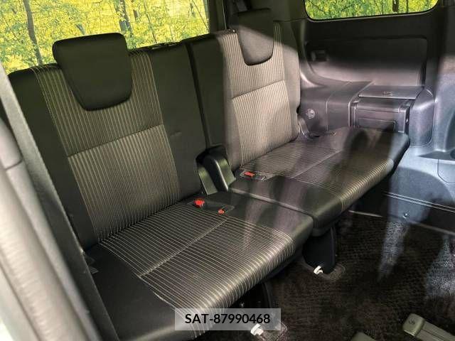 Toyota VOXY 2020-03 384296-10