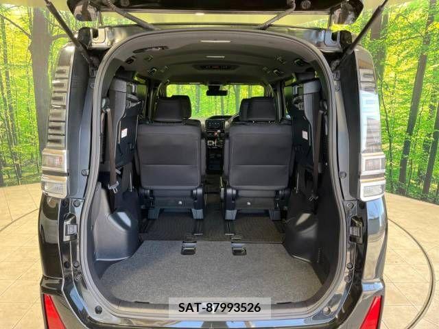 Toyota VOXY 2017-08 321550-11