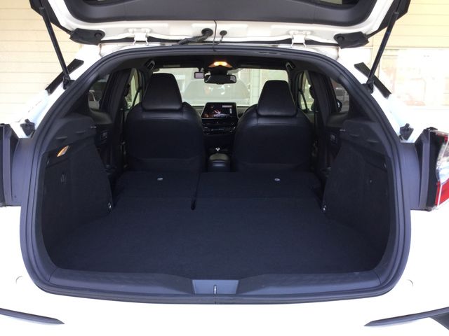 Toyota C-HR 2017-02 7347-24