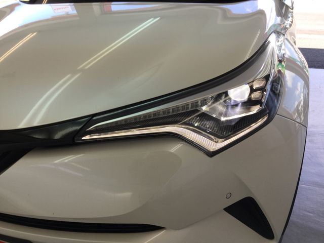 Toyota C-HR 2017-02 7347-28