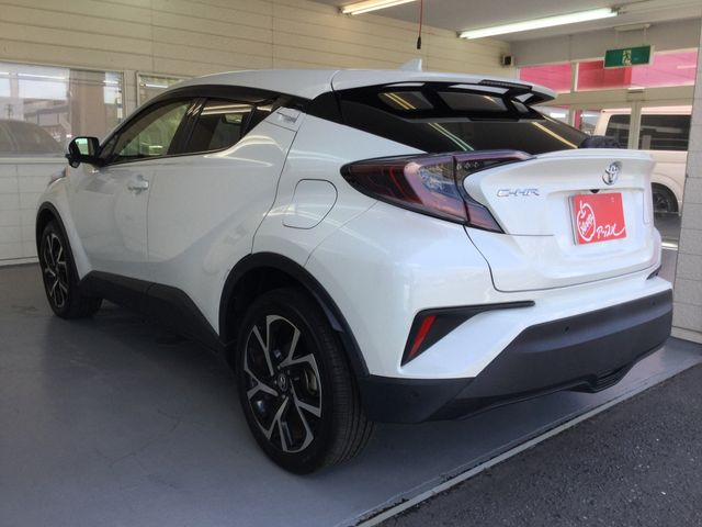 Toyota C-HR 2017-02 7347-16