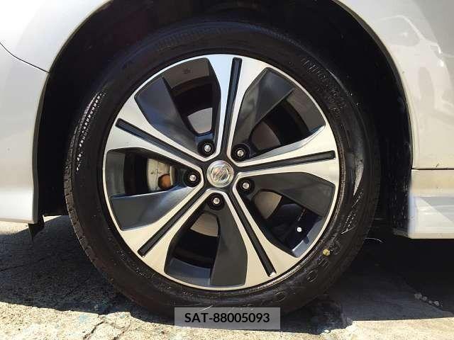 Nissan LEAF 2017-12 345805-3