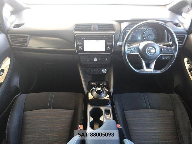Nissan LEAF 2017-12 345805-1