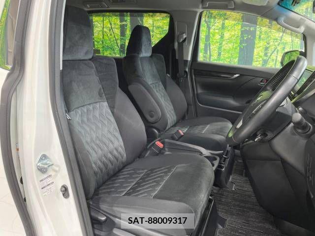 Toyota VELLFIRE 2019-01 207471-8