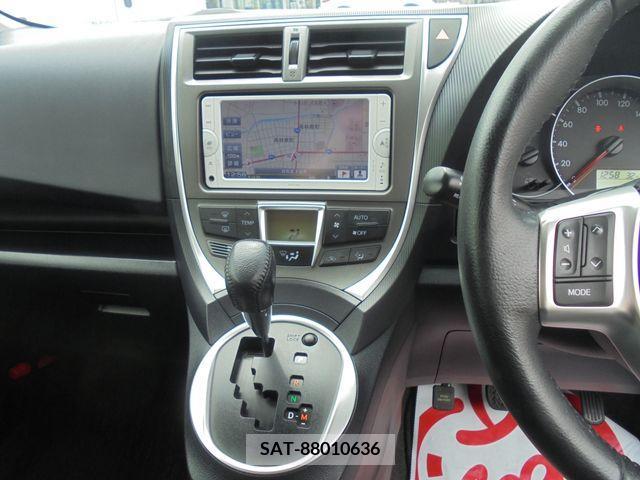 Toyota RACTIS 2014-02 313642-8