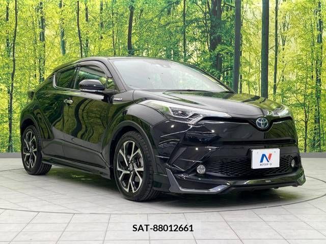 Toyota C-HR 2018-02 323014-15