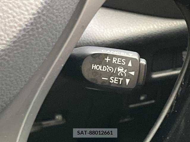 Toyota C-HR 2018-02 323014-6
