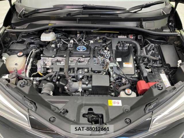 Toyota C-HR 2018-02 323014-17