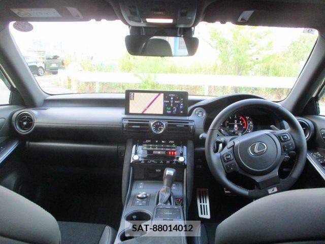 Lexus IS 2023-09 391865-11