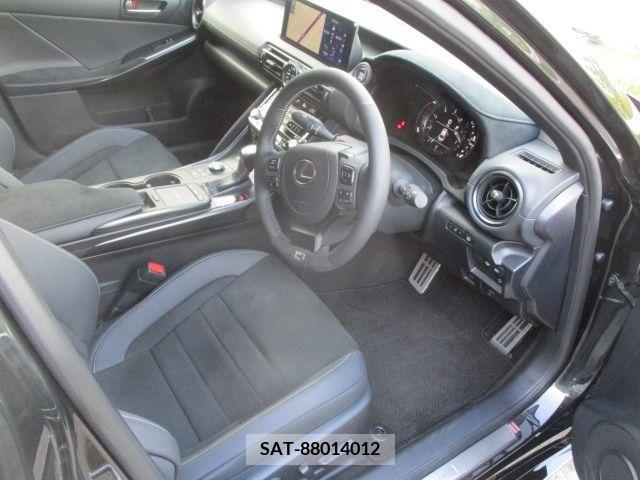 Lexus IS 2023-09 391865-1