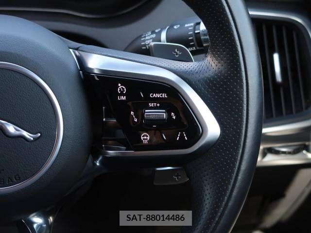 Jaguar E-PACE 2021-06 273962-4