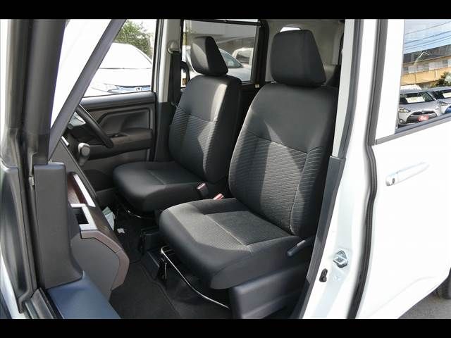 Subaru JUSTY 2018-08 11393-9