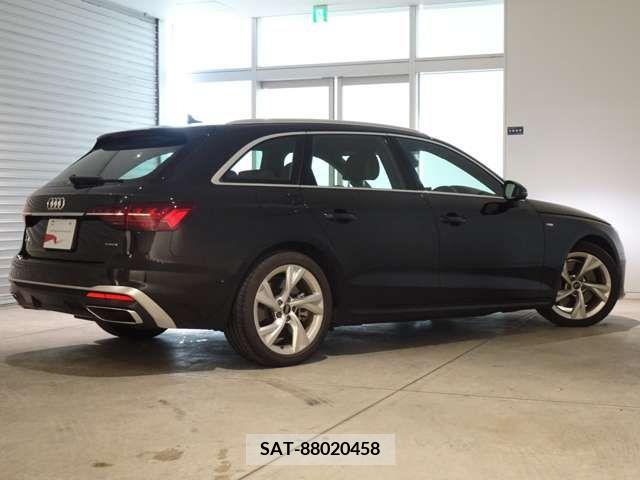 Audi A4 2023-09 293719-1