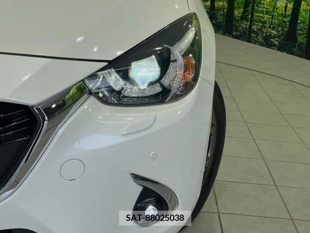 Mazda DEMIO 2019-03 296650-12