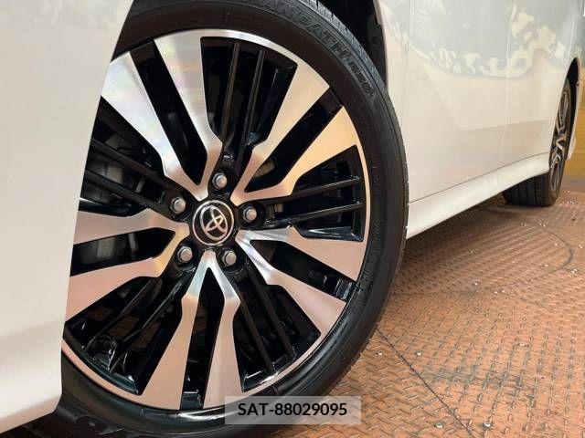 Toyota ALPHARD 2022-04 299552-13