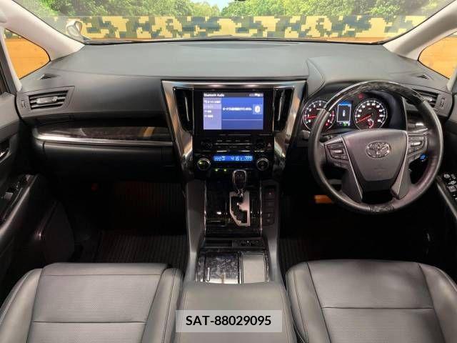 Toyota ALPHARD 2022-04 299552-1