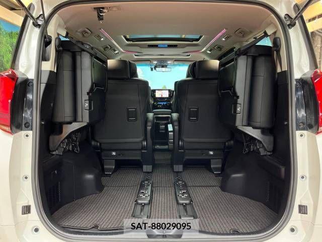 Toyota ALPHARD 2022-04 299552-11
