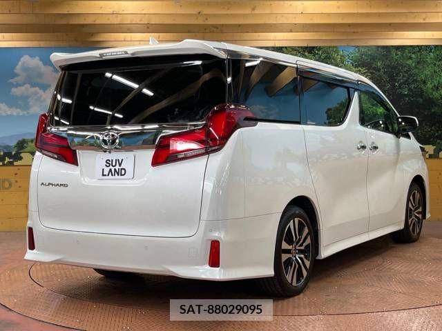 Toyota ALPHARD 2022-04 299552-18