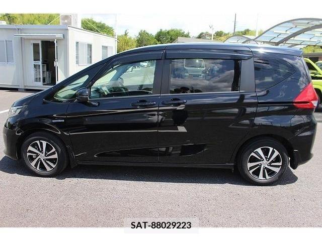 Honda FREED HYBRID 2017-01 270530-9