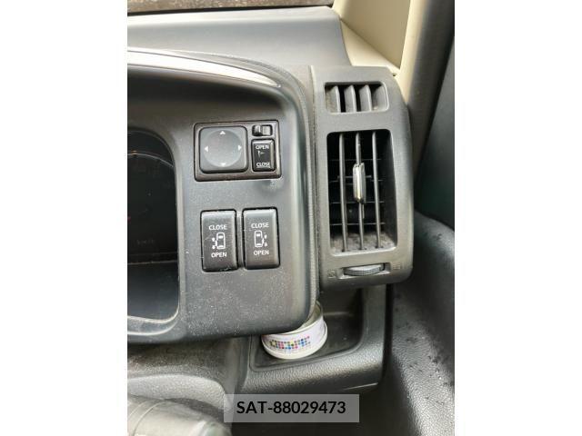 Nissan SERENA 2009-10 393920-13