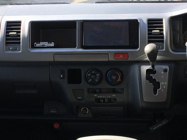 Toyota REGIUSACE VAN 2009-04 186648-6
